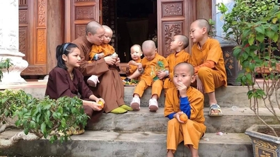 Rumah hangat biara Zen biksu Ngoan