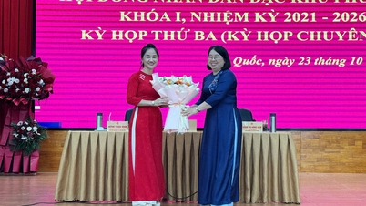Ibu Nguyen Thi Kim Loan terpilih sebagai Wakil Ketua Komite Rakyat Zona Ekonomi Khusus Phu Quoc.