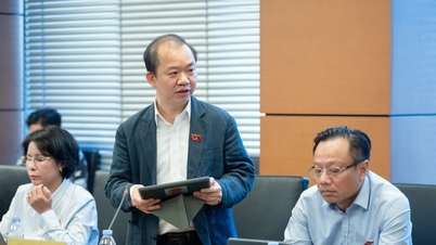 언론사 업무 지시 메커니즘 구현