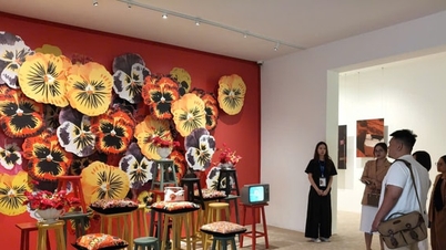 展覧会「本質の交差点」 - 伝統、創造性、現代アートの対話