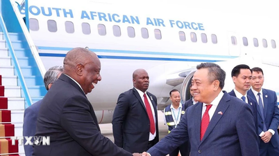 Der südafrikanische Präsident Matamela Cyril Ramaphosa trifft in Hanoi ein und beginnt seinen Besuch in Vietnam