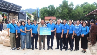 Tập đoàn Bảo Việt thăm, tặng quà người dân các xã Yên Bình, Vân Nham, Hữu Lũng