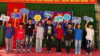 Truyền thông về an toàn mạng cho học sinh xã Hoàng Su Phì