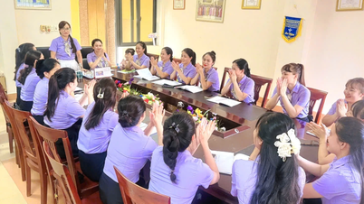 ເບິ່ງແຍງຊີວິດຂອງແຮງງານຍິງ