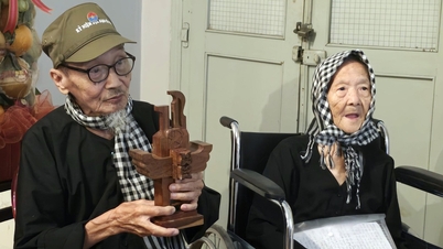Nhà điêu khắc 91 tuổi tham gia triển lãm mỹ thuật