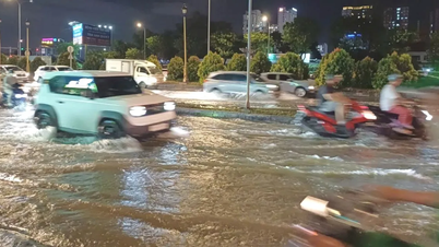 Inwoners van Ho Chi Minhstad hebben last van hoog water