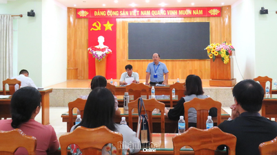 Xã Vạn Ninh làm việc với các hộ dân bị ảnh hưởng Dự án Tuyến đường ven biển Vạn Lương - Ninh Hòa