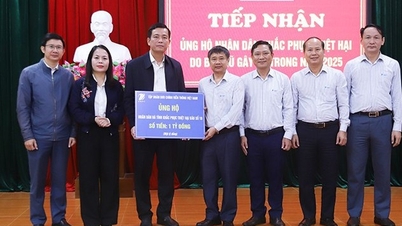 VNPT, Cục Đường bộ Việt Nam hỗ trợ Hà Tĩnh 1,3 tỷ đồng khắc phục thiên tai