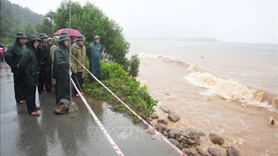 フエは洪水と雨による地滑りや地盤沈下の危険性が高いと警告し続けている。