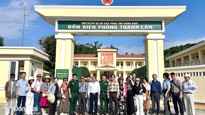 Bendera di Pulau Thanh Lan