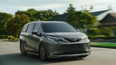 Review van de Toyota Sienna uit 2026: verbeterde hybride minivan