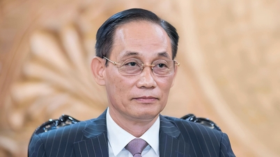 Le Hoai Trung urat külügyminiszterré nevezték ki.