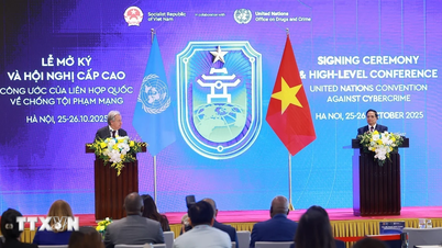 ภาพพาโนรามาของการแถลงข่าวนานาชาติพิธีลงนามอนุสัญญาฮานอย