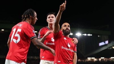 El Manchester United venció al Brighton y ascendió al top 4 de la Premier League