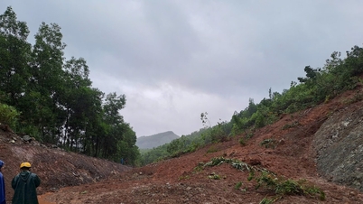 Moradores da comuna de Phuoc Hiep enfrentam dificuldades devido a deslizamentos de terra