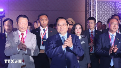 Thủ tướng dự đối thoại cấp cao tại Hội nghị Thượng đỉnh Kinh doanh-đầu tư ASEAN