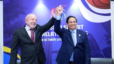 Başbakan Pham Minh Chinh, Malezya'daki ülke liderleriyle bir araya geldi