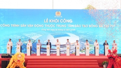 De bouw van een stadion met 60.000 zitplaatsen in Hung Yen is begonnen; er is geïnvesteerd in een spoorlijn ter waarde van bijna VND 9.000 miljard in Phu Quoc