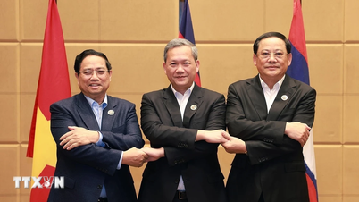 Pham Minh Chinh miniszterelnök reggelizett és együttműködött Kambodzsa és Laosz miniszterelnökeivel.