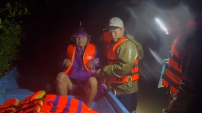 Police in Hue worked all night to evacuate people from flooded areas.