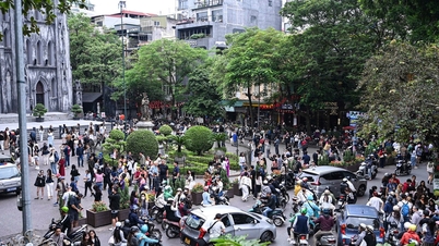 Nhà thờ Lớn Hà Nội: Trải nghiệm mùa thu độc đáo giữa phố cổ
