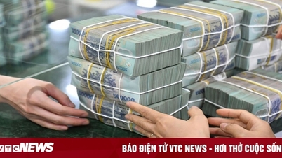 A renda média de muitos funcionários bancários é superior a 40 milhões de VND/mês