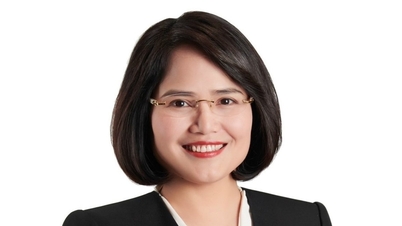 La subdirectora general de BIDV, Nguyen Thi Quynh Giao, recibió el premio "Miembro sindical femenino dinámico, creativo y responsable".