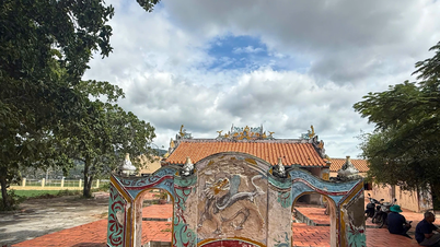 Khanh Nhon family national relic site is seriously degraded.