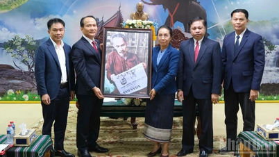 The working delegation of the Standing Committee of the Da Nang City Party Committee visited and paid a courtesy visit to the leaders of Attapue province (Laos)