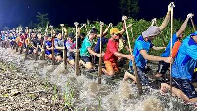 วันเปิดงานสุดคึกคักของเทศกาลเรือโอ๊กอมบ็อก - การแข่งเรือโงในปี 2568