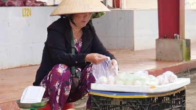 Về với mẹ…
