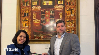 Vietnam et Uruguay : promotion de la coopération parlementaire et du projet de statue de l'Oncle Ho