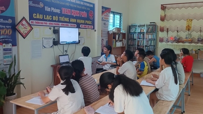 Lớp học Hạnh phúc của thầy giáo xe lăn
