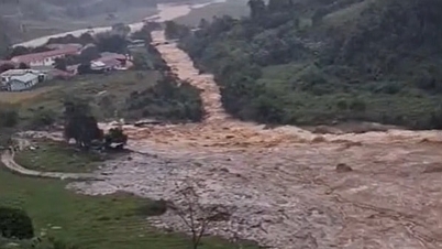 Un deslizamiento de tierra provoca un deslizamiento de tierra de 3 kilómetros en Quang Ngai