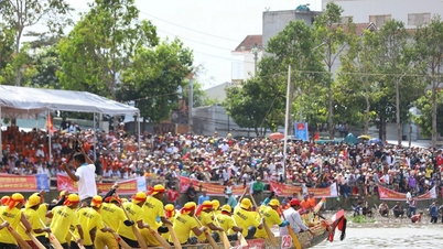 Město Can Tho: Poprvé se koná festival Ooc Om Boc - Ngo Boat Racing