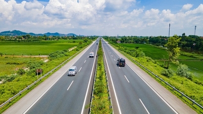 Neue Hinweise zu Geschwindigkeit und Fahrspurtrennung auf den Schnellstraßen Noi Bai – Lao Cai und Cau Gie – Ninh Binh