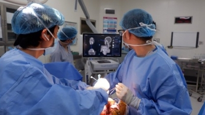 การประยุกต์ใช้เทคโนโลยี 3 มิติในการผ่าตัดสร้างภาพใบหน้าและขากรรไกรสำหรับผู้ป่วยเนื้องอกในสมอง