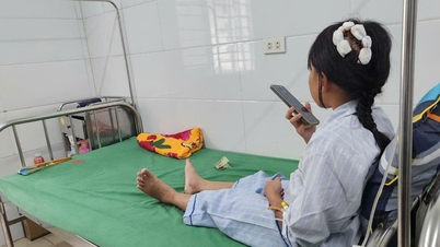 하띤에서 어린 소녀가 학대당한 사건: '아빠가 망치로 아이를 때렸다...'