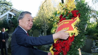 Sekretaris Jenderal To Lam mengunjungi makam Karl Marx di Pemakaman Highgate di Inggris