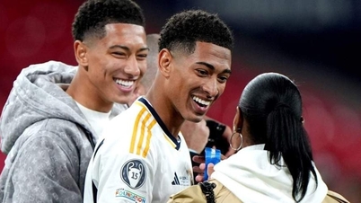 جود بيلينجهام يمنع شقيقه من الانضمام إلى MU