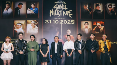 Dua film Vietnam dirilis pada saat yang sama, menggemparkan suasana sinema di akhir Oktober.