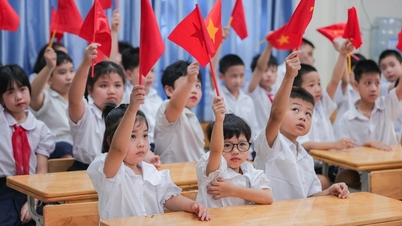 Hà Nội dự kiến thu tiền đón sớm, trả muộn học sinh 12.000 đồng/60 phút