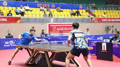 بطولة تنس الطاولة الوطنية المثيرة لعام 2025 لأفضل المضارب في هاي فونج