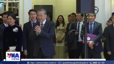 Tổng Bí thư Tô Lâm gặp gỡ cộng đồng người Việt tại Anh