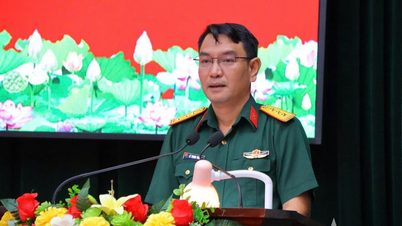 15 Coffee Company Limited gives seedlings to poor households in Dak Lak province