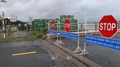 Quang Ngai proíbe veículos de passar pela ponte Tra Khuc 1