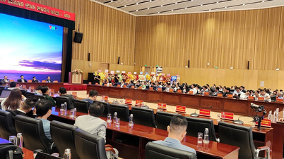 Antreprenorii de construcții discută soluții pentru a crea un nou aspect pentru Hai Phong