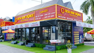 A HOA SEN HOME ACOMPANHA FAMÍLIAS VIETNAMITAS EM HANOI, OFERECENDO MUITAS PREFERÊNCIAS E EXPERIÊNCIAS DE COMPRAS ÚNICAS.