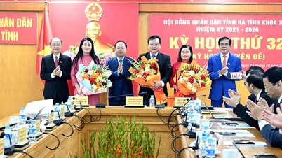 Volba dalších vedoucích pozic v Lidové radě a Lidovém výboru provincie Ha Tinh