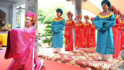 नौ प्रांतों के मंदिर में नौ स्वर्गों की पवित्र माता का पर्व